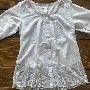 Soft Surroundings Lace Trim Top women’s M lilac grayish color button down